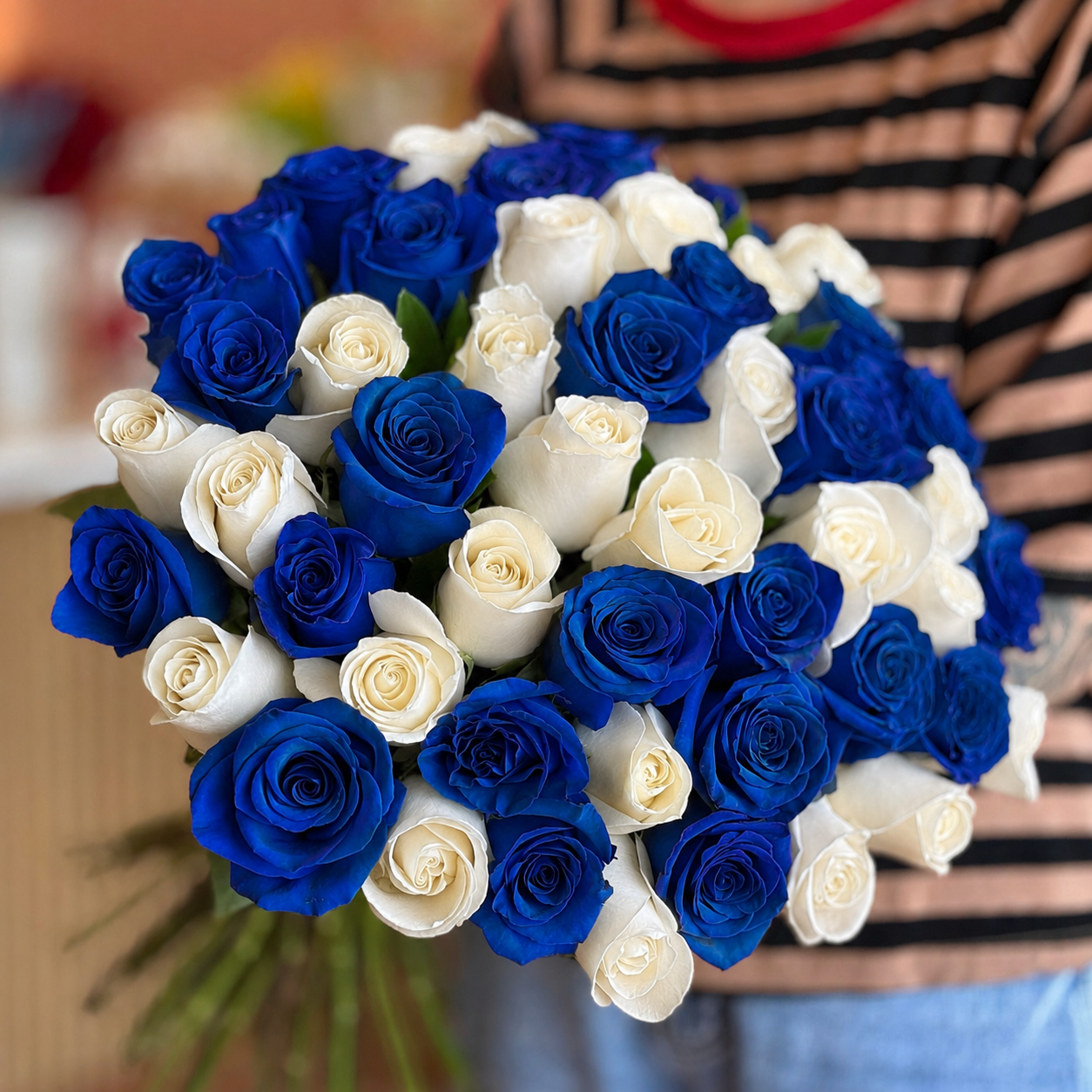Blue & White Long-Stem Roses bouquet