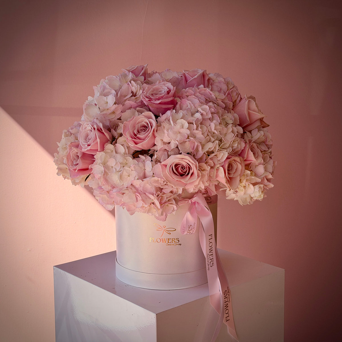 LALA Light Pink Roses & Pink Hydrangea Flower Box