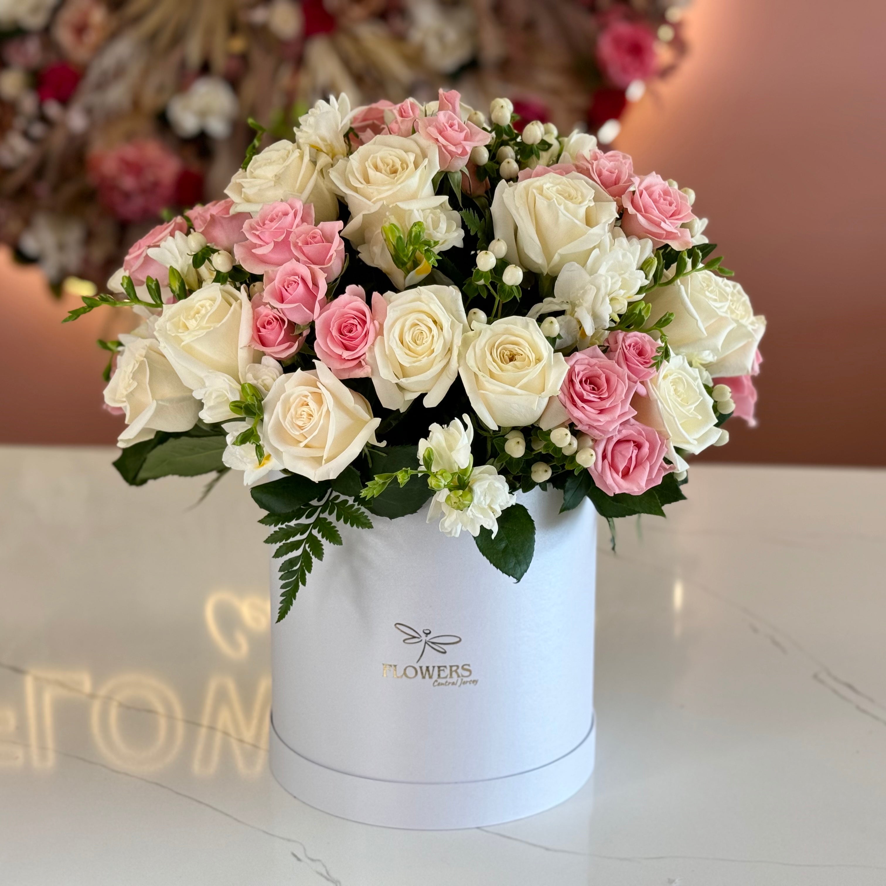 PENELOPE White & Pink Roses Flower Box
