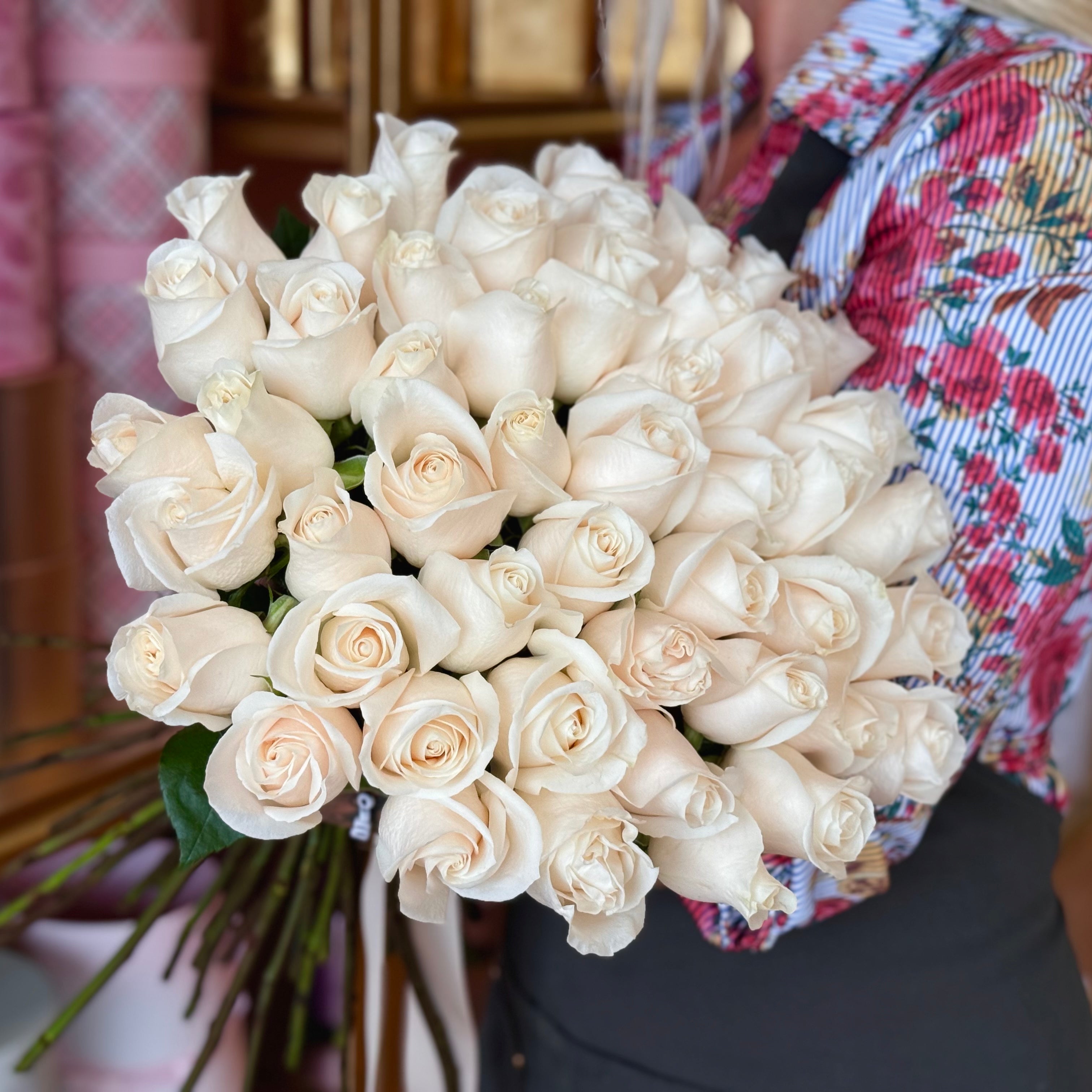 White Long-Stem Roses bouquet